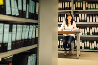 Fachangestellte/r für Medien- und Informationsdienste - Archiv