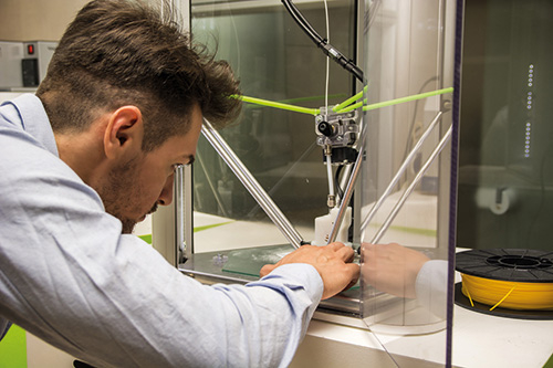 Technische/r Modellbauer/in - Karosserie und Produktion(m/w/d) Technische/r Modellbauer/in - Karosserie und Produktion(m/w/d)