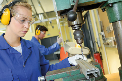 Metallfeinbearbeiter/in (m/w/d) Metallfeinbearbeiter/in (m/w/d)